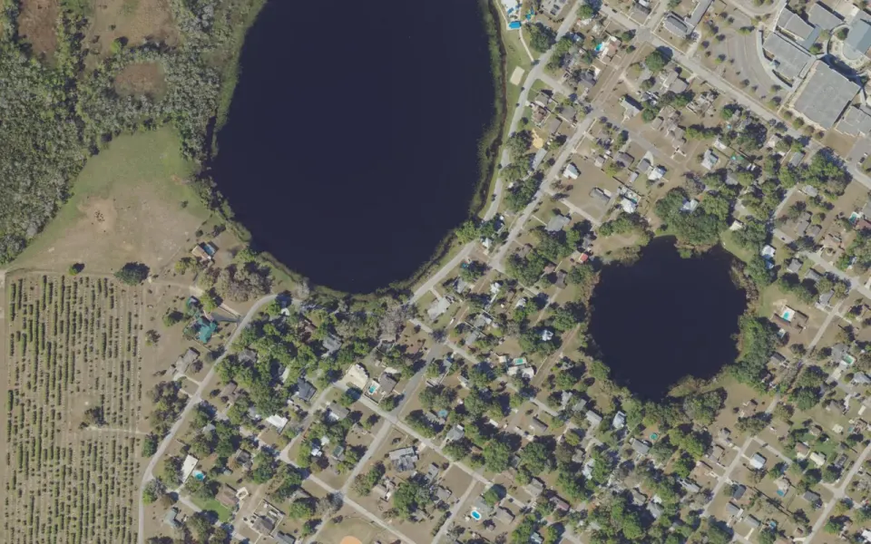 USDA NAIP aerial view of downtown Groveland around South Lake Avenue, Florida (2023-02-14).
